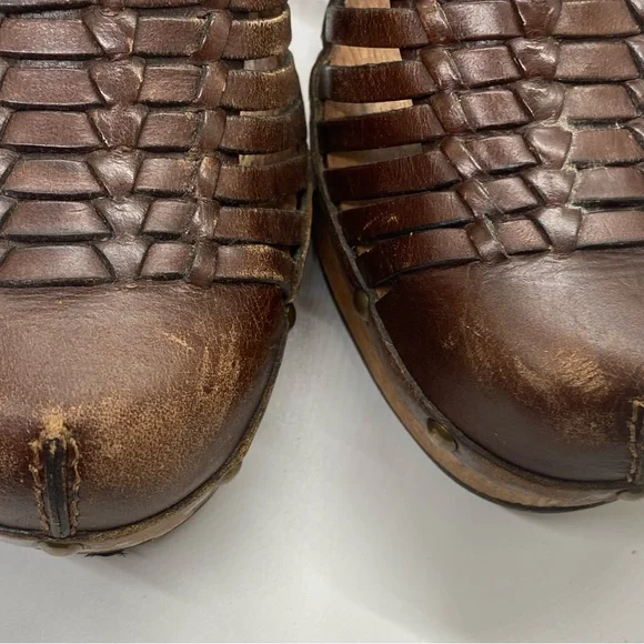 MIA Leather and Wood Woven Clogs-VINTAGE 90s (SIZE 8) - Picture 9 of 11